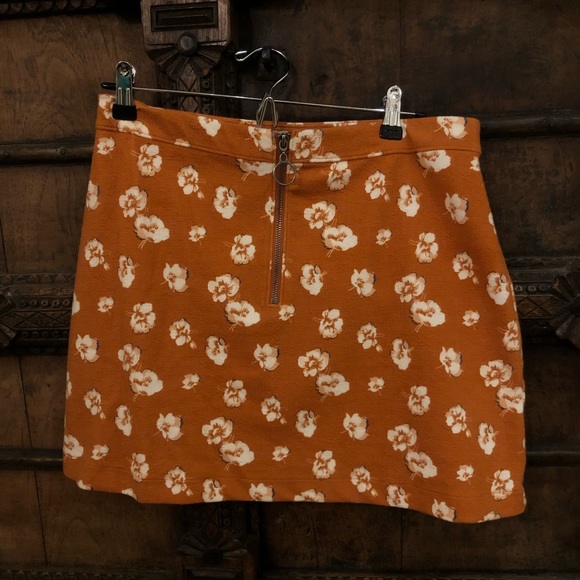 Abercrombie & Fitch Dresses & Skirts - 👢A&F Orange Floral Skirt🧡
